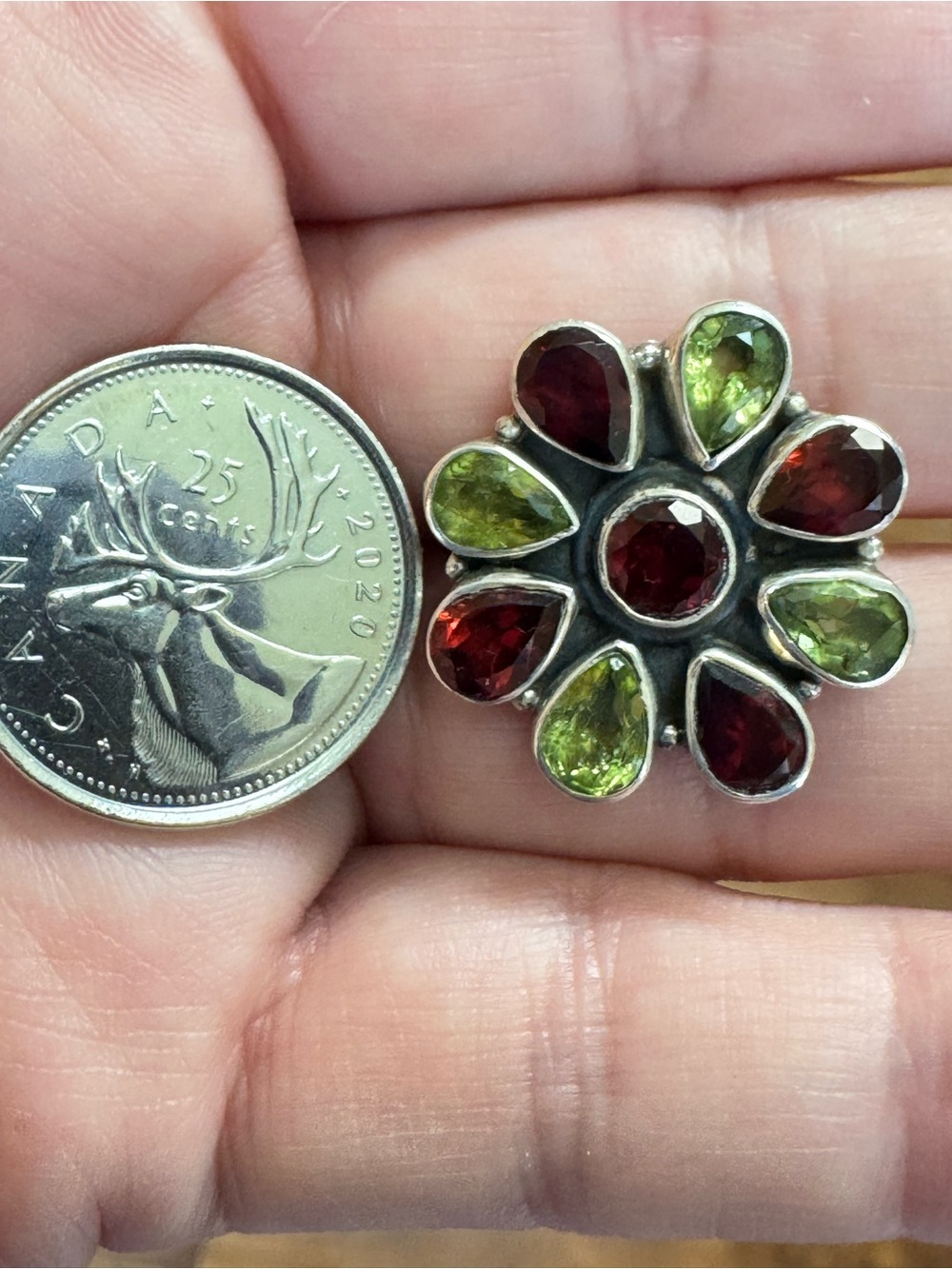Green Peridot & Red Garnet Sterling Silver Floral Statement Ring -Size 6.75- 7 - Picture 4 of 7